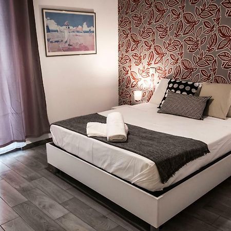 Apartamento A Casa Nel Borgo Nápoles Exterior foto